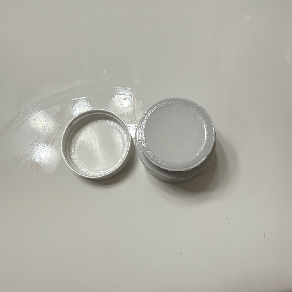 Brand New Kiehl's Creamy Eye Treatment with Avocado - Picture 5 of 7